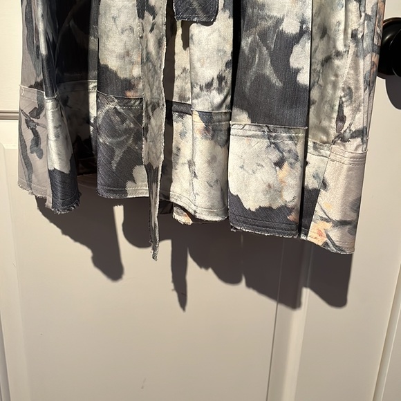 Floral Trench - Picture 6 of 8